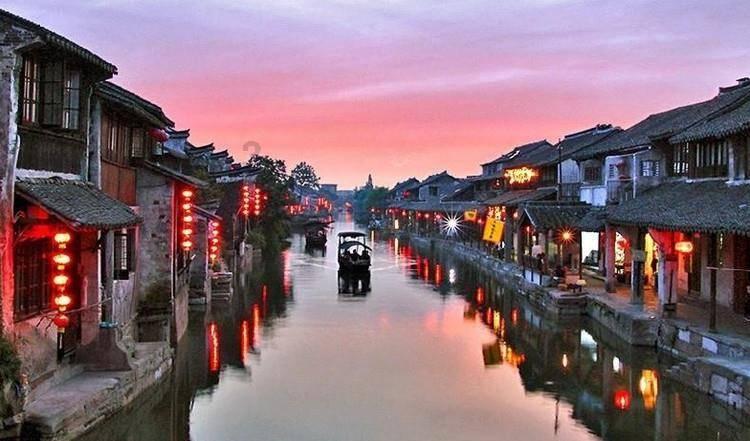 延长春节假期、取消调休拼假，你支持哪个？游戏画面